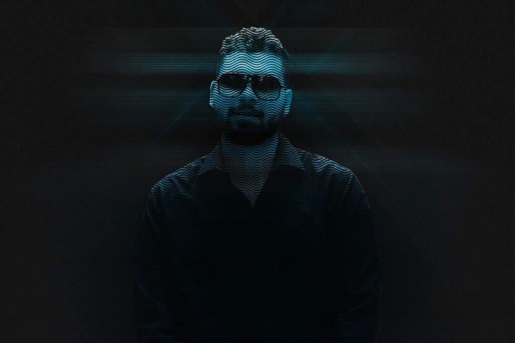 تأثير الهولوغرام للفوتوشوب CreativeMarket - Hologram Effect Photoshop Action 5876655