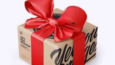 موك اب صندوق هدايا ورق كرافت مع قوس مربوط Kraft Paper Gift Box With Tied Bow Mockup