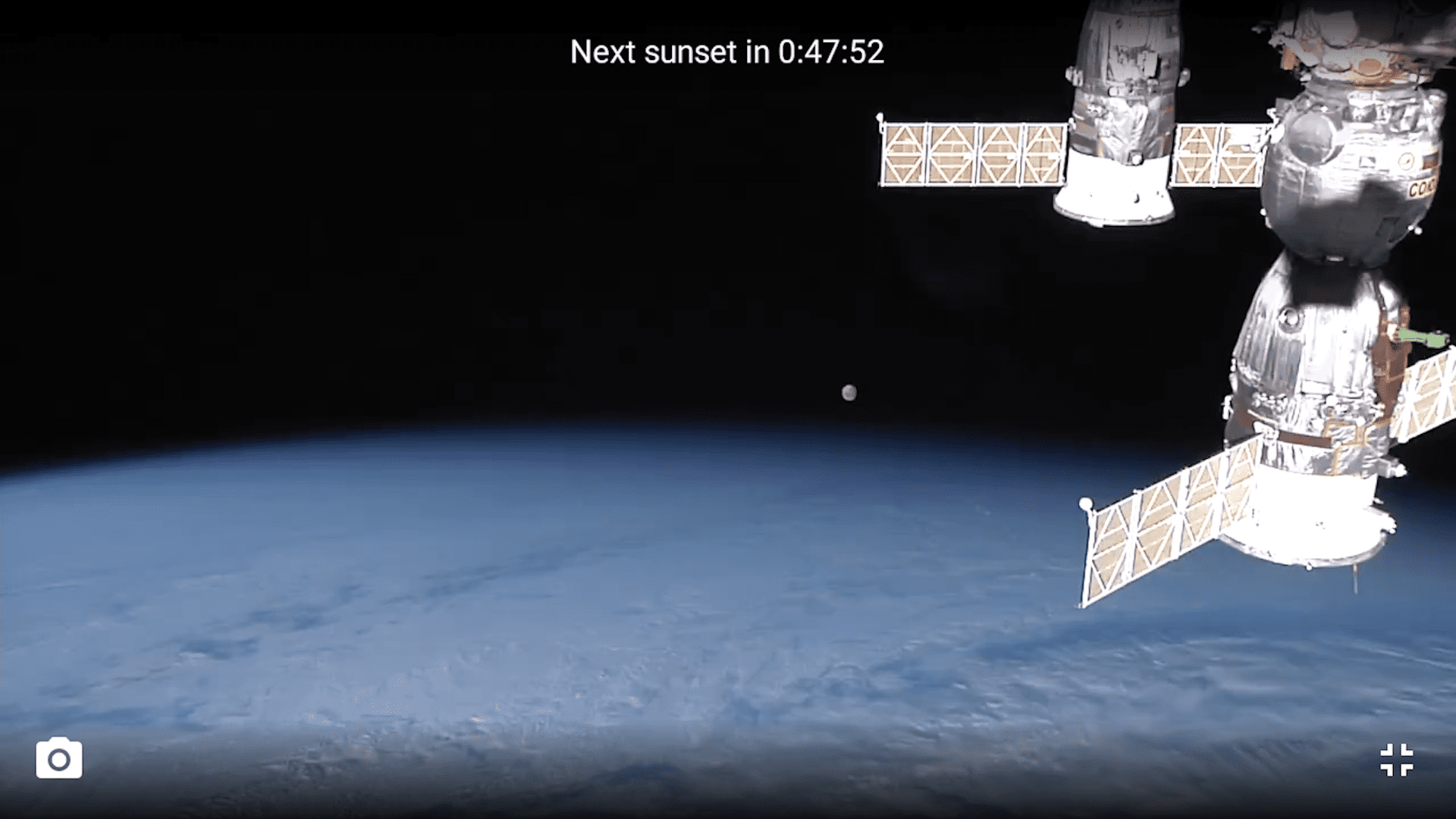 تحميل ISS Live Now: Live Earth View v8.4.6 - شاهد الأرض مباشرة من الفضاء 2026